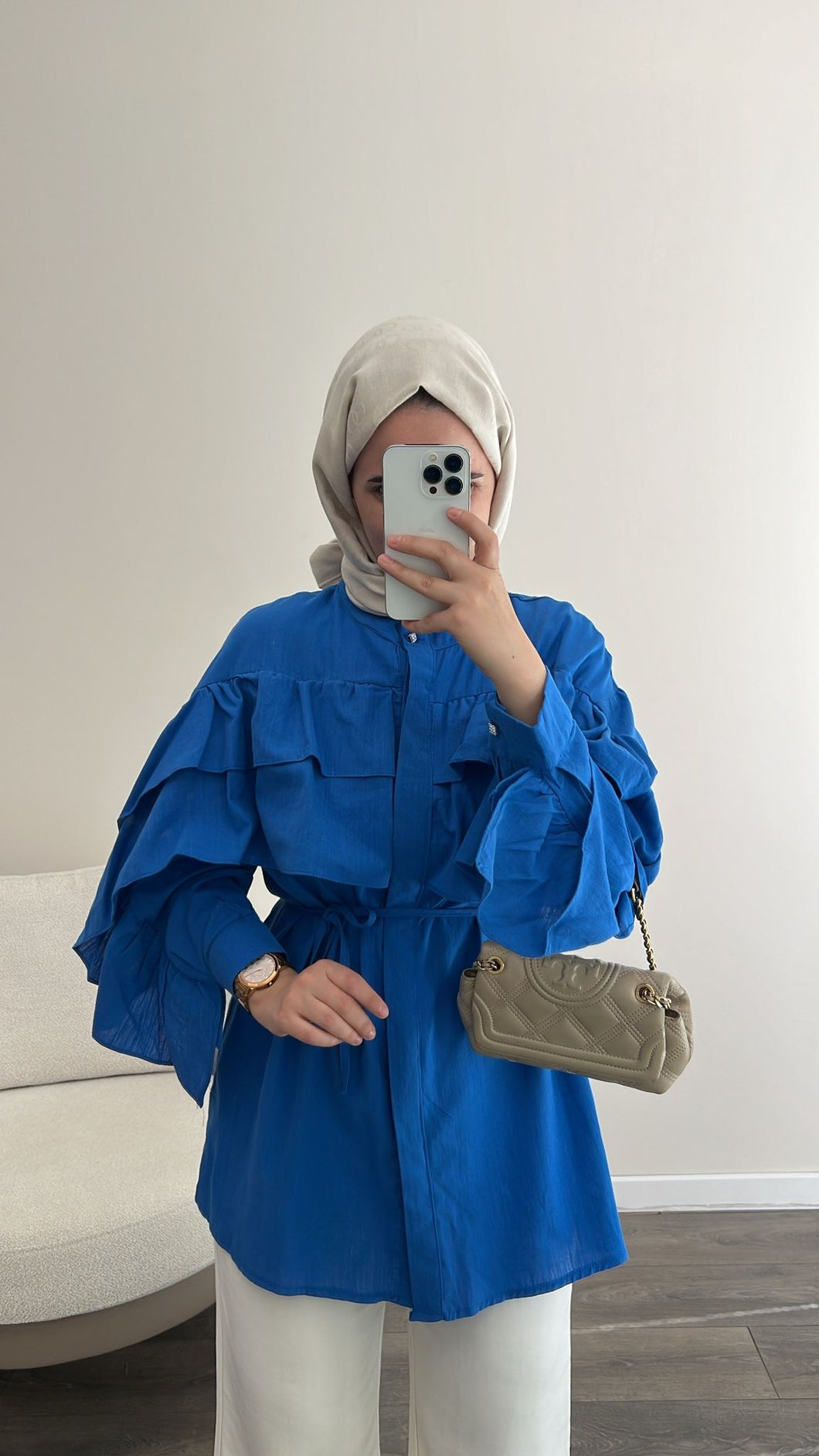 Ella Wavy Elegance Blouse Blue