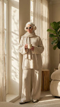 Load image into Gallery viewer, Cozy Knitted set Biege
